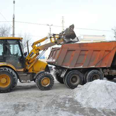 Уборка и вывоз снега — особая услуга в зимний период